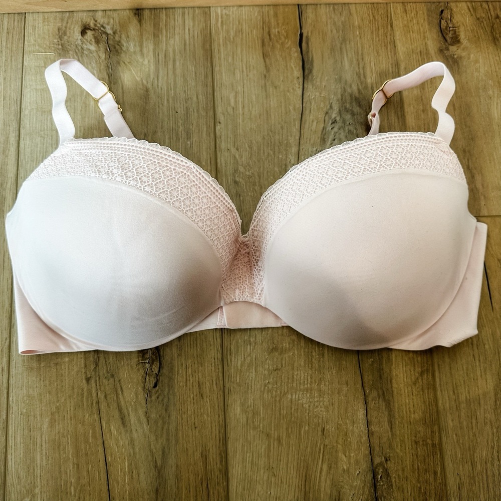 Victoria's Secret BBV Lined Perfect Coverage Pink Bra‎ 38DD Sassy Smooth Light